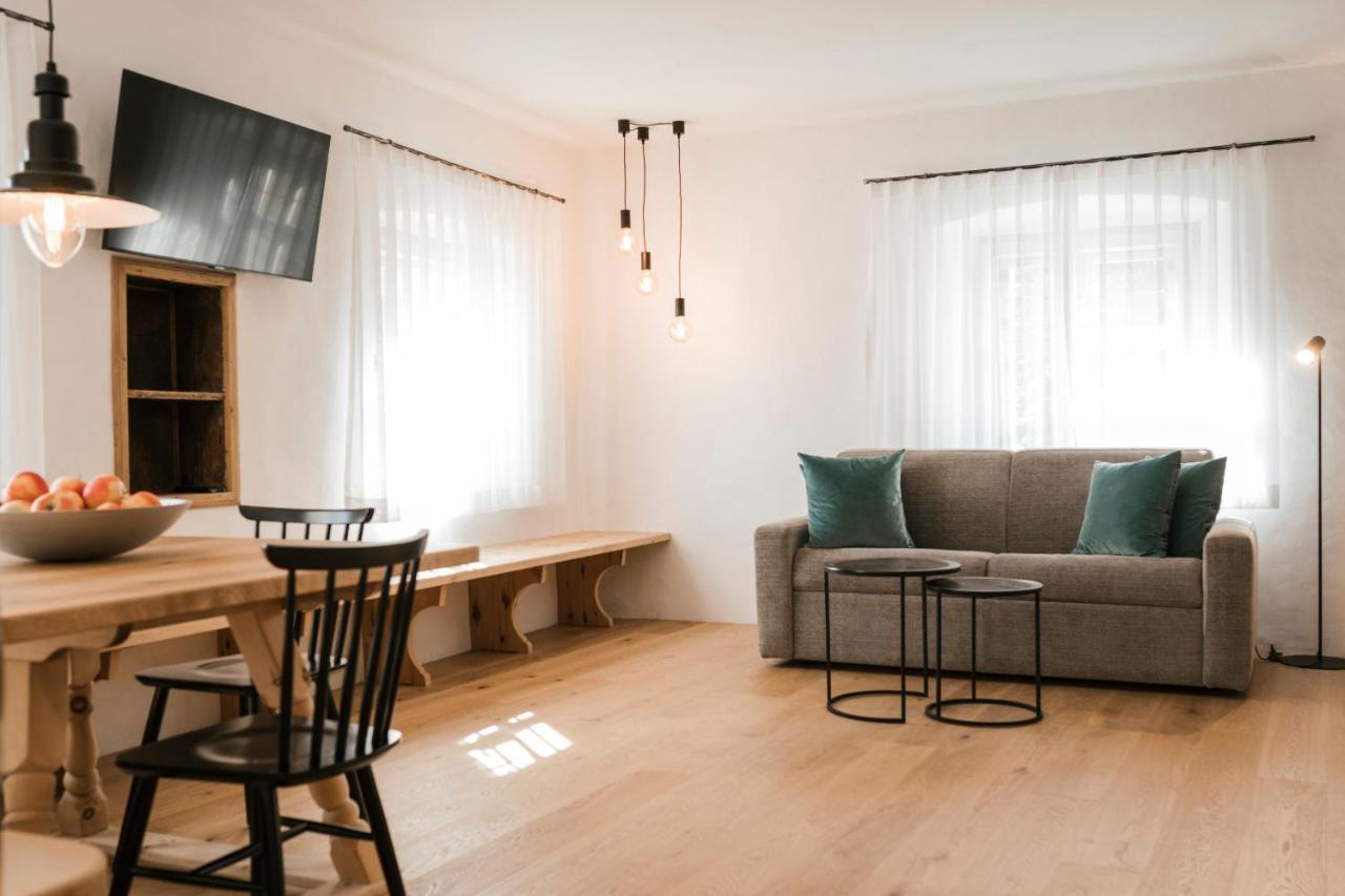 St. Vigilius Modern Historic Apartments Nals Exterior foto